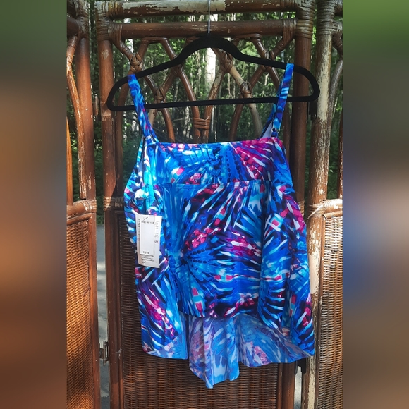 🆕️ Maxine of Hollywood Swim Top - Picture 6 of 12